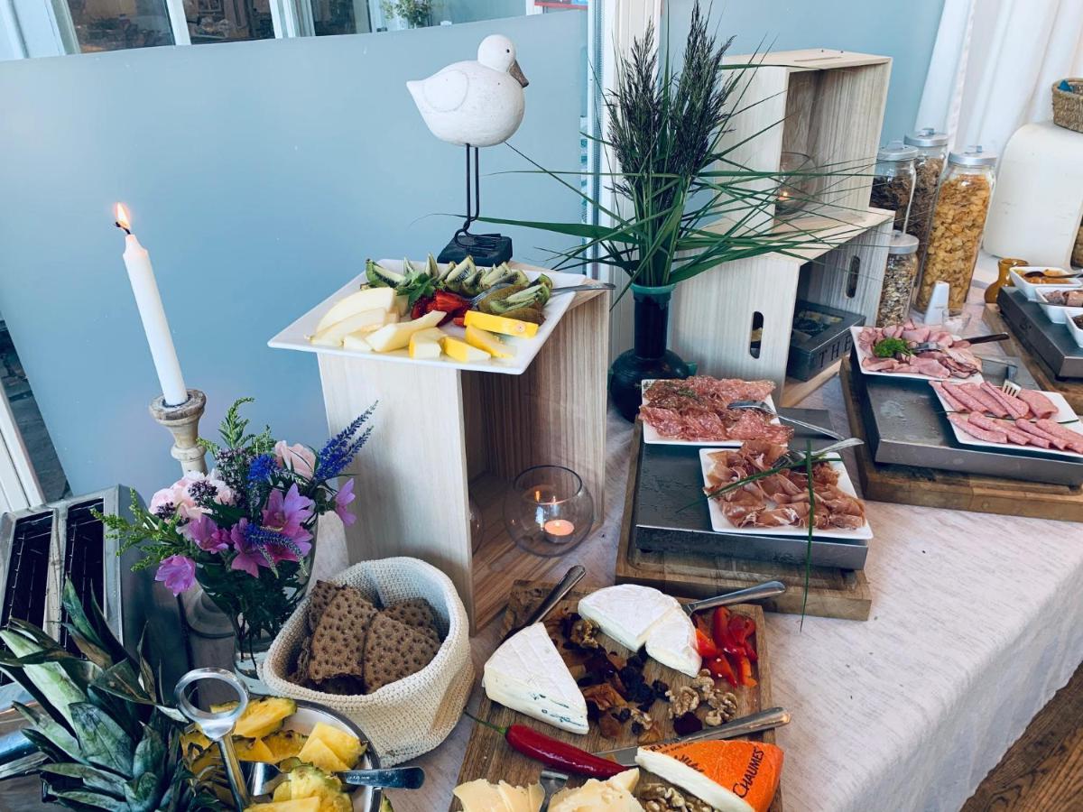 Noesundsgarden Hotell & Vandrarhem Εξωτερικό φωτογραφία
